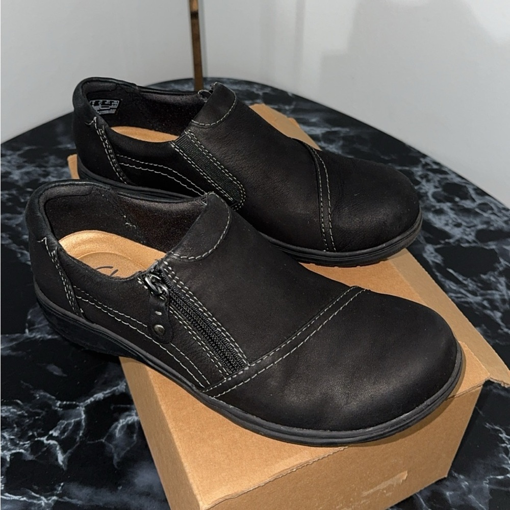 CLARKS Carleigh Ray Women's Nubuck Casual Black Shoes Size 8.5 W AUTHENTIC